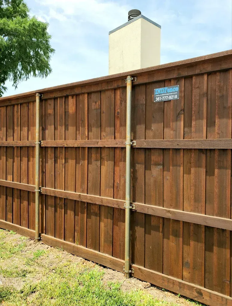 Fence contractor in Sinton, TX