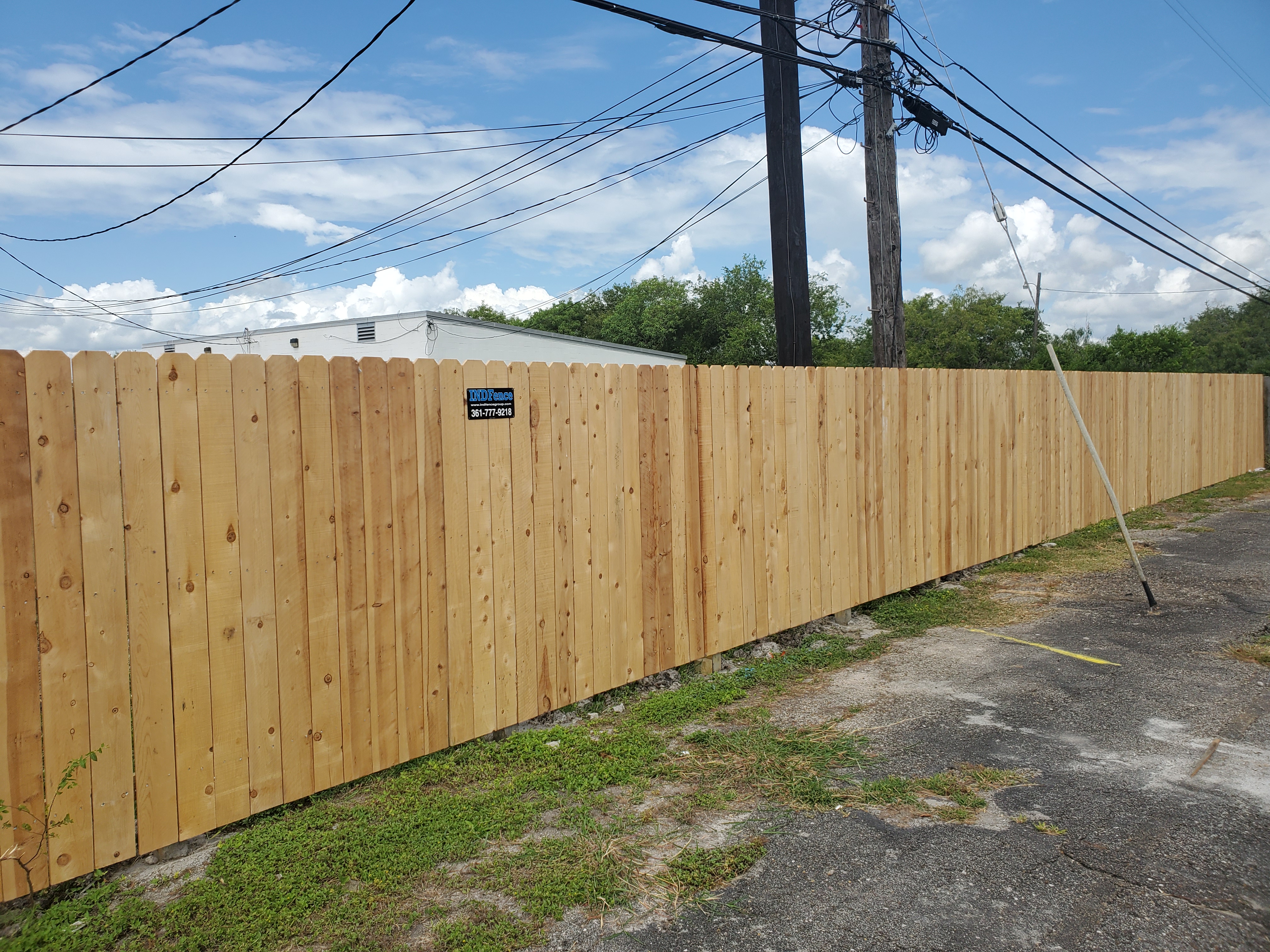 Fence contractor in Ingleside, TX